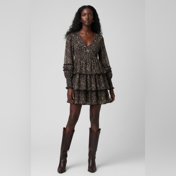 saltwater LUXE Dresses & Skirts - Saltwater LUXE Black Floral Long Sleeve Dress